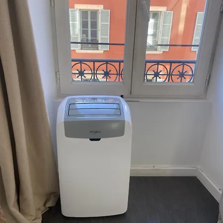 Palais Gioffredo Place Massena Apartment *